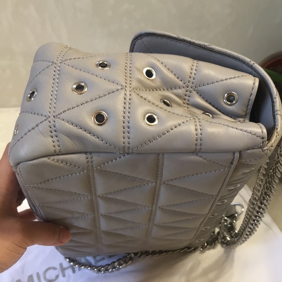 ‼️SALE Like NEW Michael Kors crossbody/shoulder chain bag - Picture 12 of 15